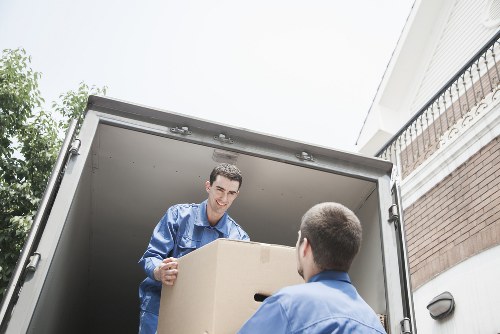 A suitable removal vehicle for local South London moving jobs
